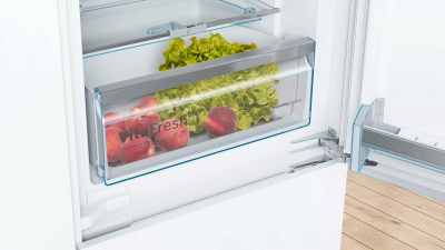 ����������� ������������ Bosch Serie 6 KIS87AFE0