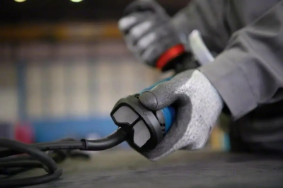 ���������� ������� Bosch GWS 17-125 S